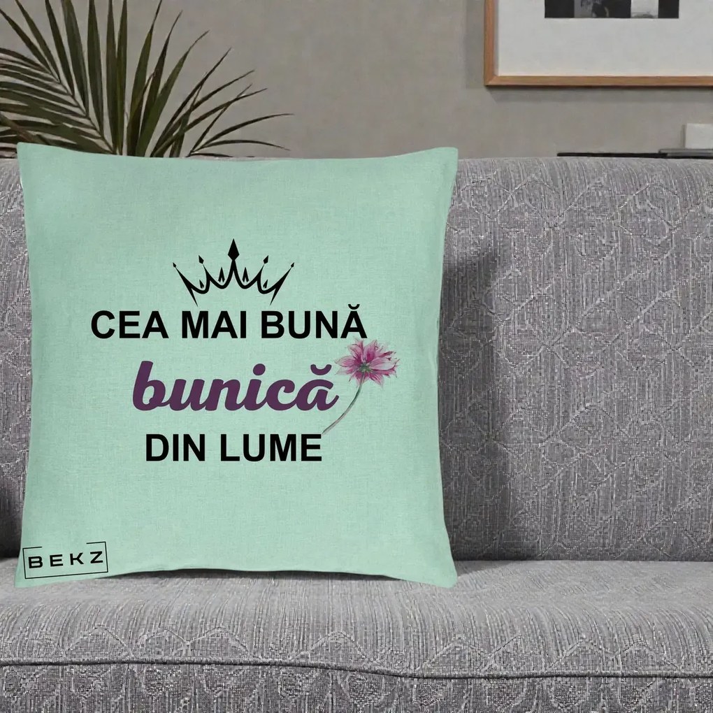 Cadou pentru Bunica - Perna Personalizata Cea Mai Buna Bunica Din Lume Coroana Mov Floare Roz, 40x40 cm, Verde Menta, Husa Detasabila, Perna Inclusa, BEKZ®