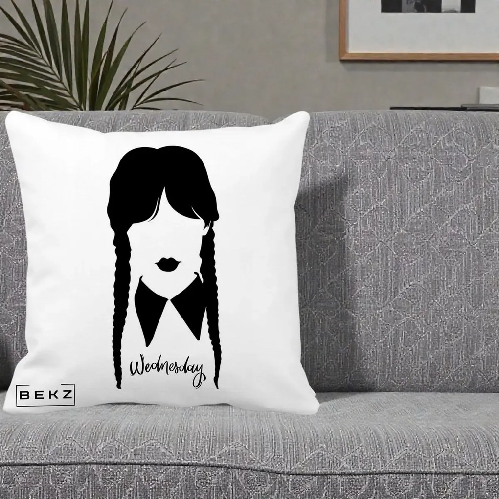 Perna Personalizata Wednesday Addams Silueta Alb-Negru, 40x40 cm, Alba Mata, Husa Detasabila, Perna Inclusa, BEKZ®