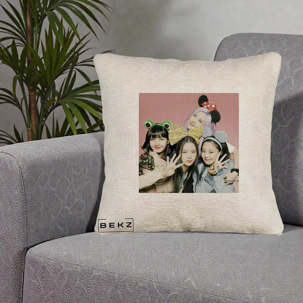 Perna Personalizata K-pop BLACKPINK Accesorii Haioase, 40x40 cm, Bej Canapea, Husa Detasabila, Perna Inclusa, BEKZ®