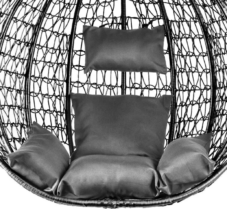Scaun suspendat negru KOKON cu suport, perna deschisa