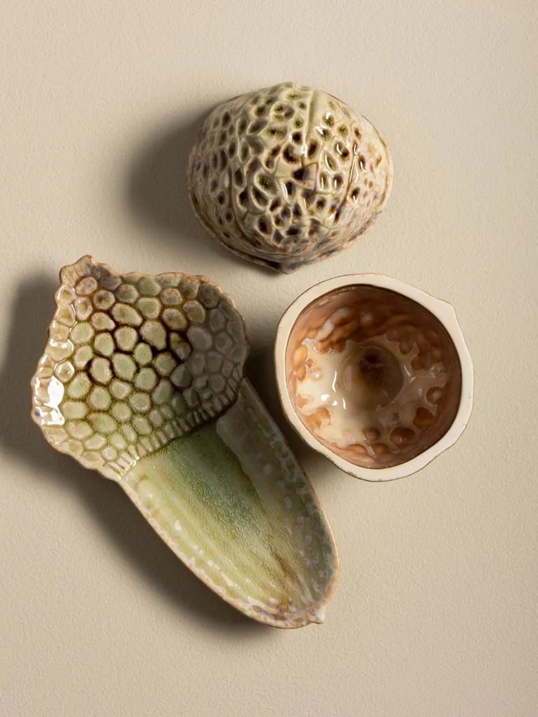 Set 2 recipiente decorative din ceramică artizanală natur, formă de nucă și ghindă, 13 × 21,5 × 11,5 cm, „Acorn"