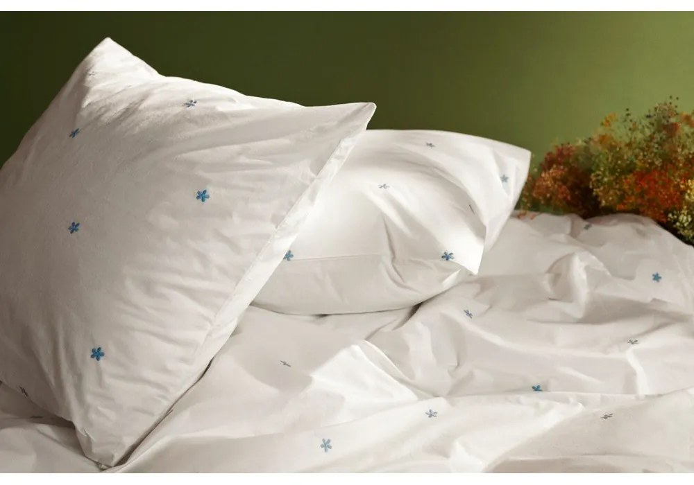 Lenjerie de pat albă din bumbac percal pentru pat de o persoană 140x200 cm Daisy – JUNA