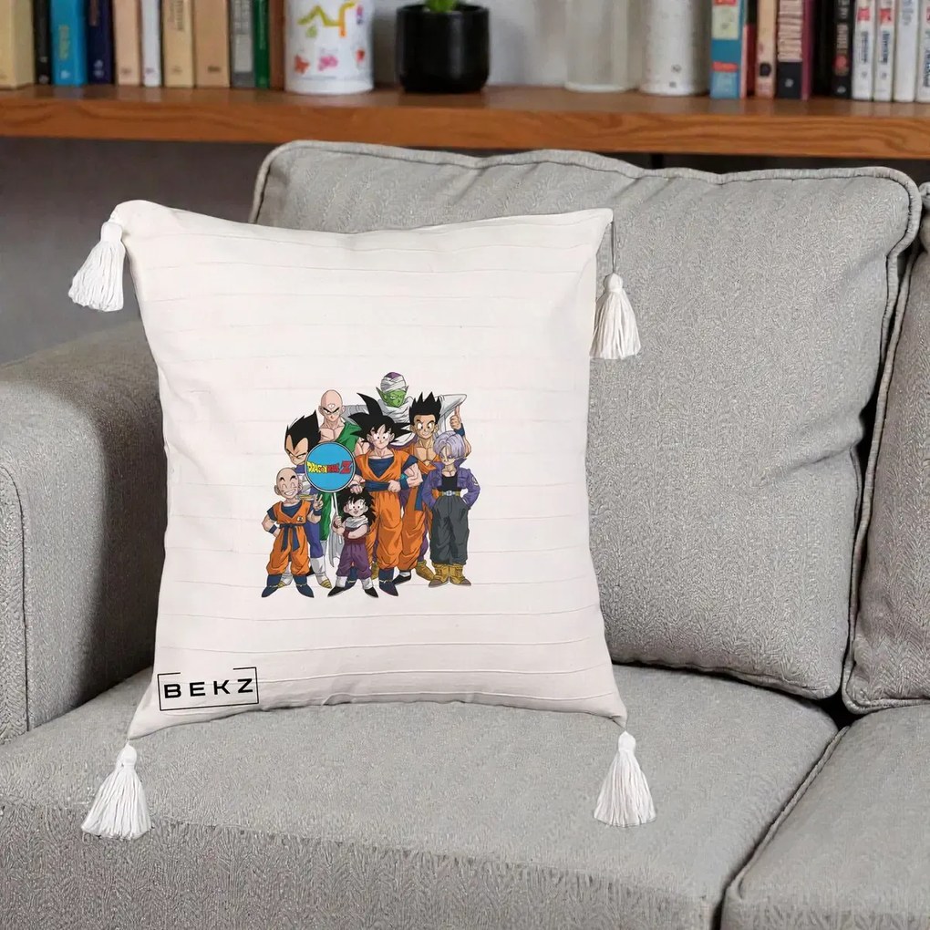Perna Personalizata Dragon Ball Z Grup Complet, 40x40 cm, Bej cu Franjuri, Husa Detasabila, Perna Inclusa, BEKZ®