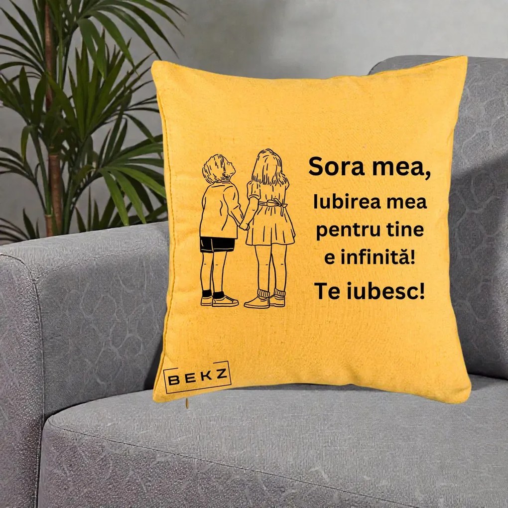 Cadou pentru Sora - Perna Personalizata Sora Mea Te Iubesc Copii Tinand Maini Line Art, 40x40 cm, Galben, Husa Detasabila, Perna Inclusa, BEKZ®