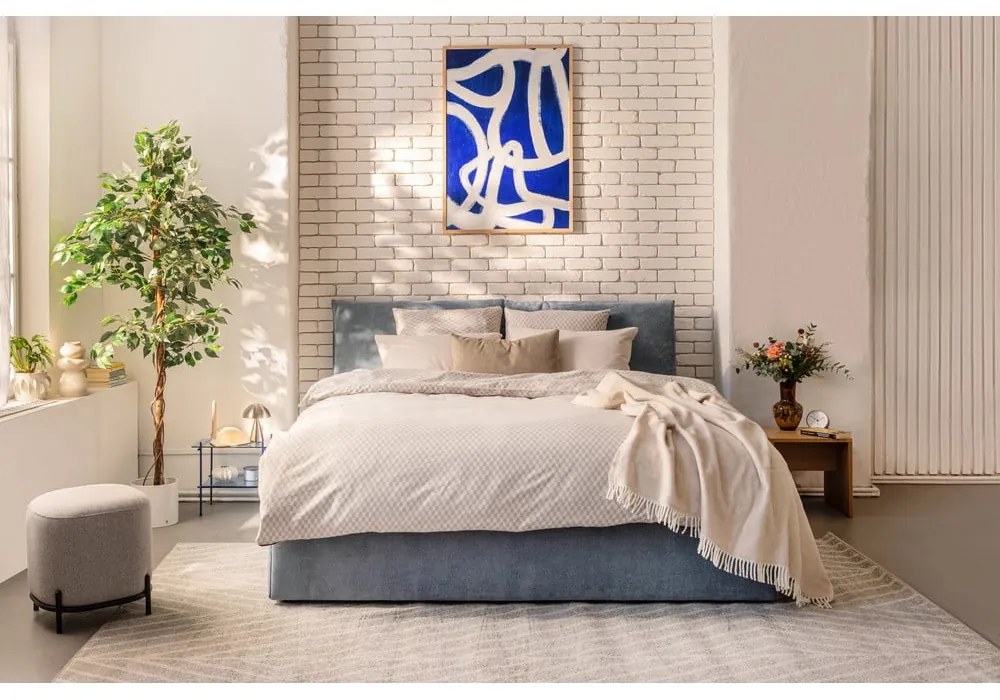 Pat matrimonial albastru tapițat cu spațiu de depozitare cu somieră 180x200 cm Thessa Pillow – Bonami Selection