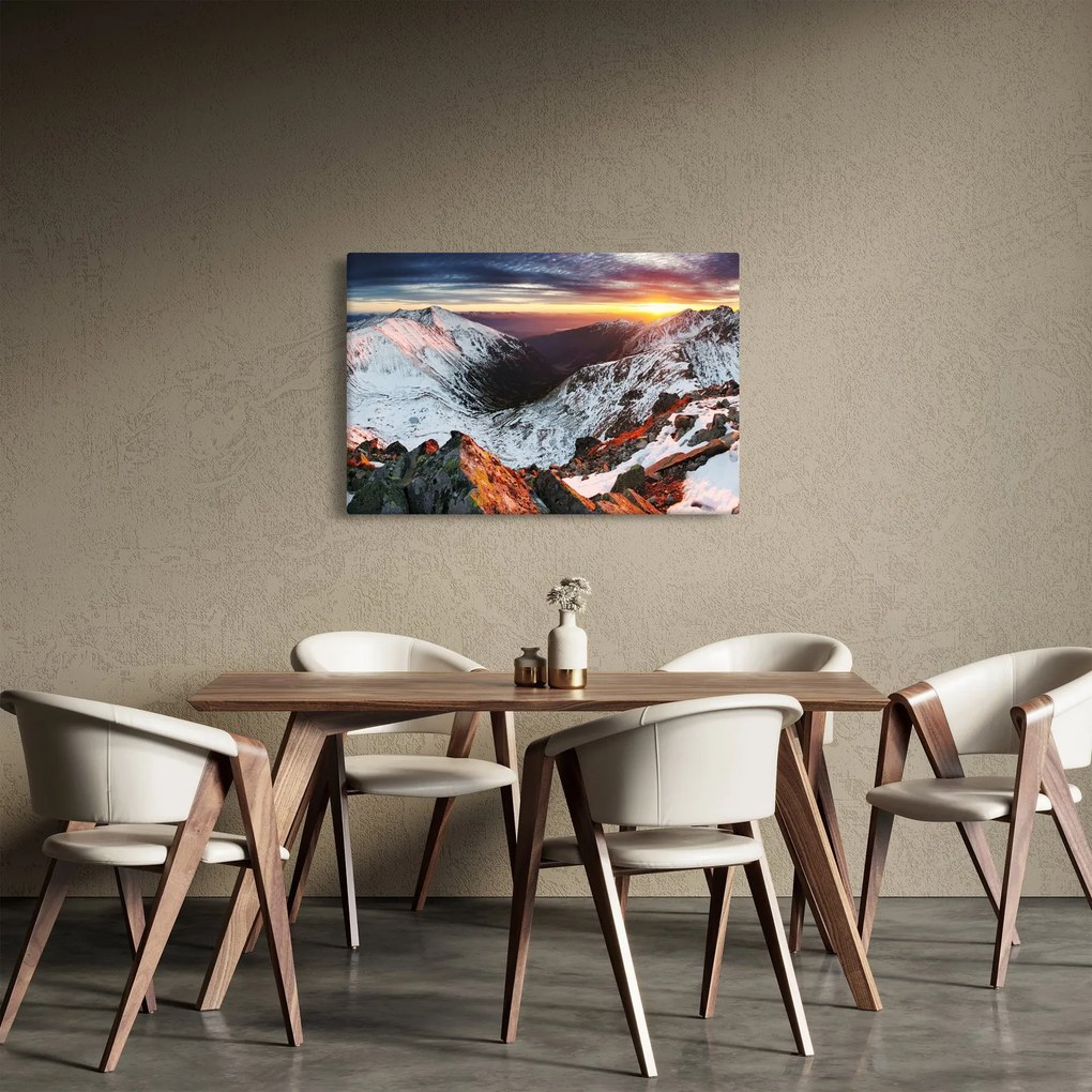 Tablou - Panoramă montană de iarnă (90x60 cm)