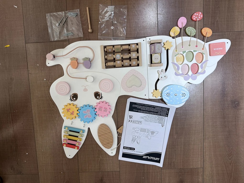 AIYAPLAY Busy Board Montessori de Perete din Lemn pentru Copii 1,5-6 Ani, Tematică Iepuraș de Paște, Alb | Aosom Romania
