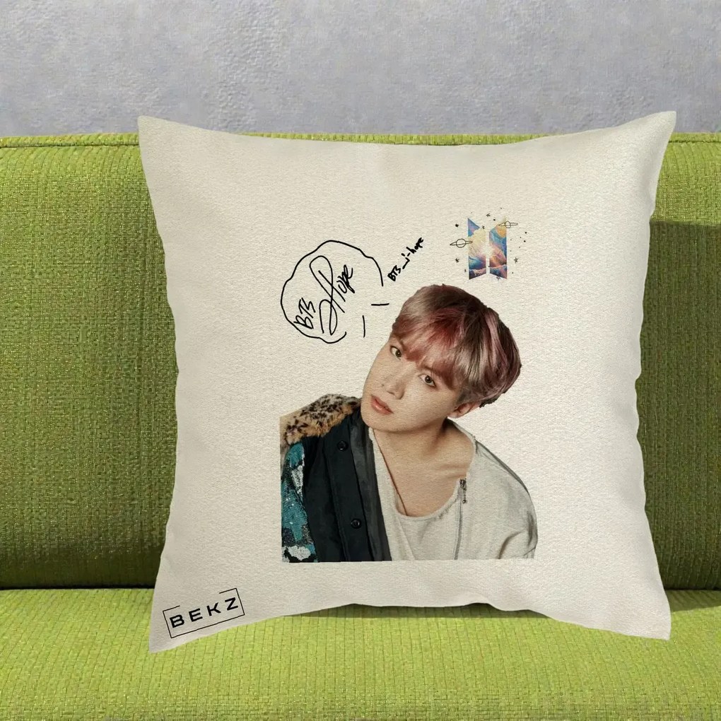 Perna Personalizata K-pop BTS J-Hope Par Roz Autograf, 40x40 cm, Ecru, Husa Detasabila, Perna Inclusa, BEKZ®