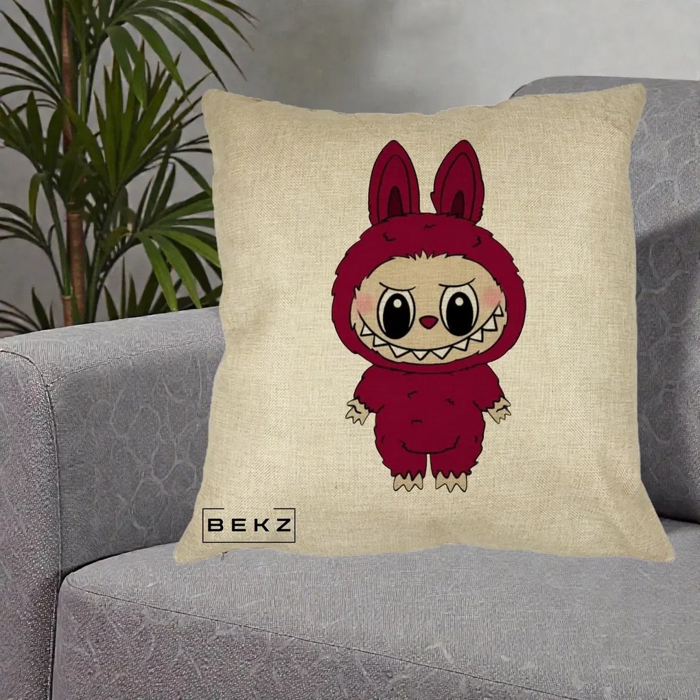 Perna Personalizata Labubu Rosu-Visiniu Solo, 40x40 cm, Crem, Husa Detasabila, Perna Inclusa, BEKZ®
