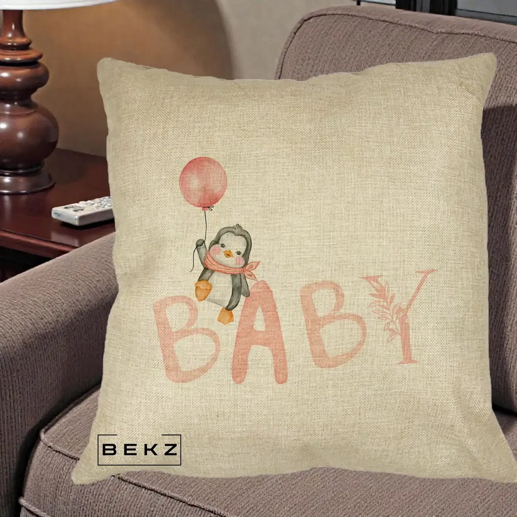 Perna Personalizata Baby Pinguin Roz, 40x40 cm, Crem, Husa Detasabila, Perna Inclusa, BEKZ®