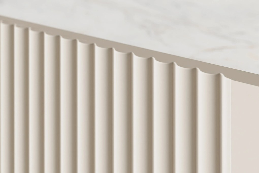 Comodă cu trei uși Malmi 150 cm - cashmere / crema bianca / picioare aurii