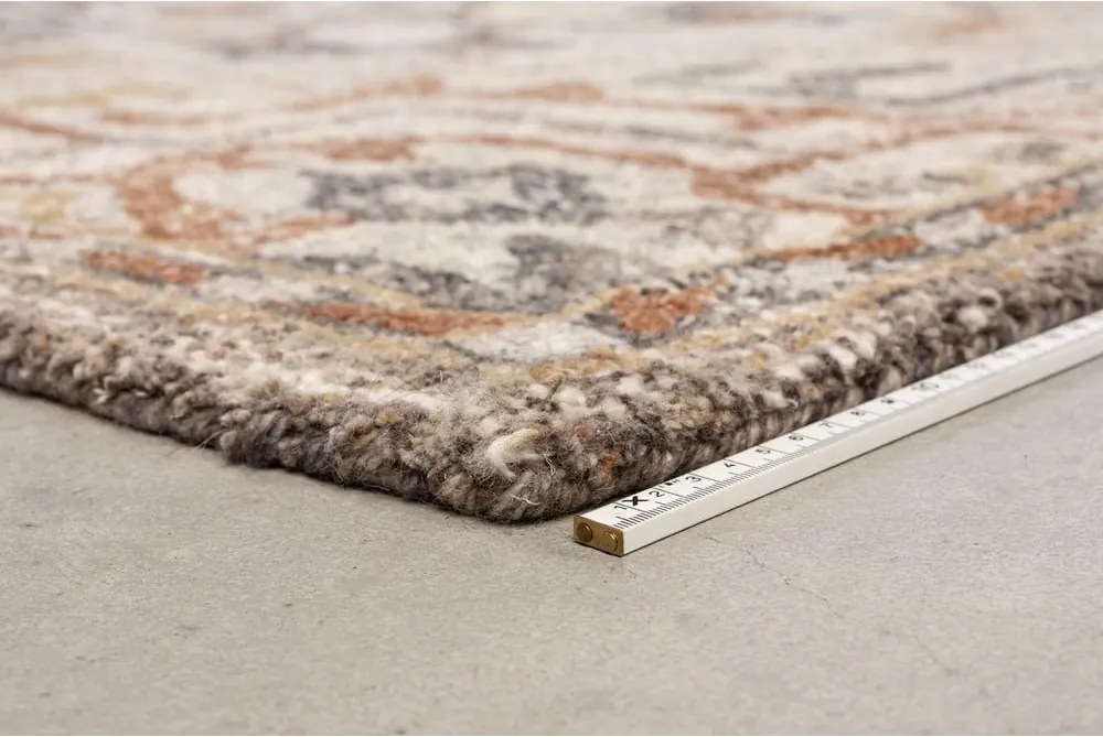 Covor bej din amestesc de lână 160x230 cm Amori – Dutchbone