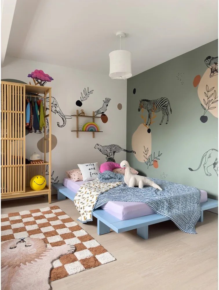 Pat matrimonial albastru deschis din lemn masiv de pin cu somieră 180x200 cm Japan – Karup Design