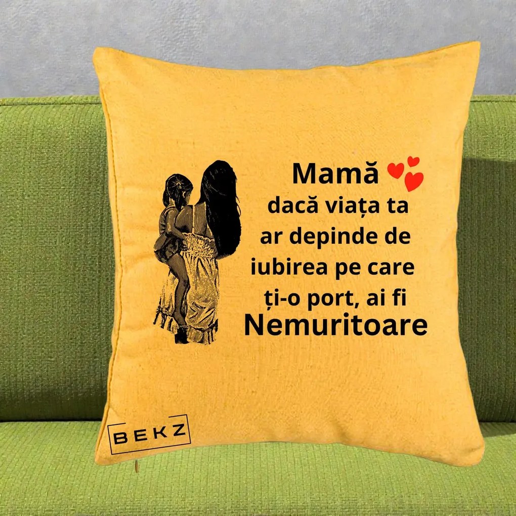 Cadou pentru Mama - Perna Personalizata Mama Nemuritoare Imbratisare, 40x40 cm, Galben, Husa Detasabila, Perna Inclusa, BEKZ®