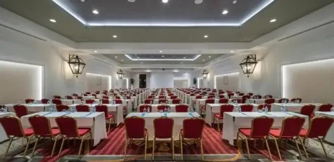 Scaun evenimente Hilton,Visiniu
