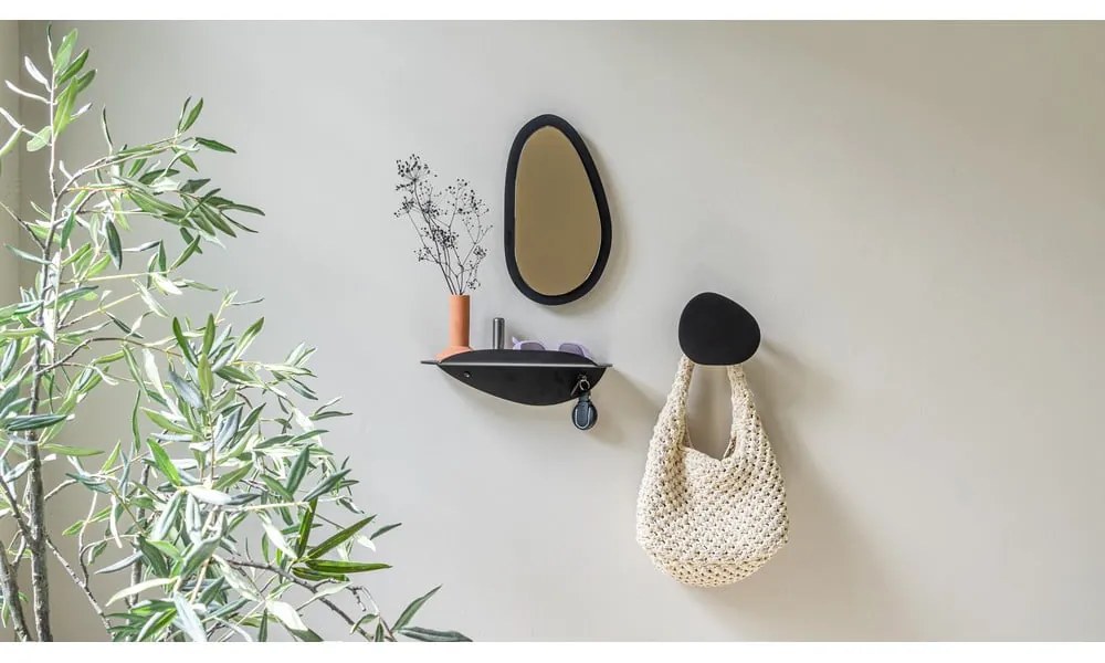 Cuier de perete negru din metal Mani – Spinder Design