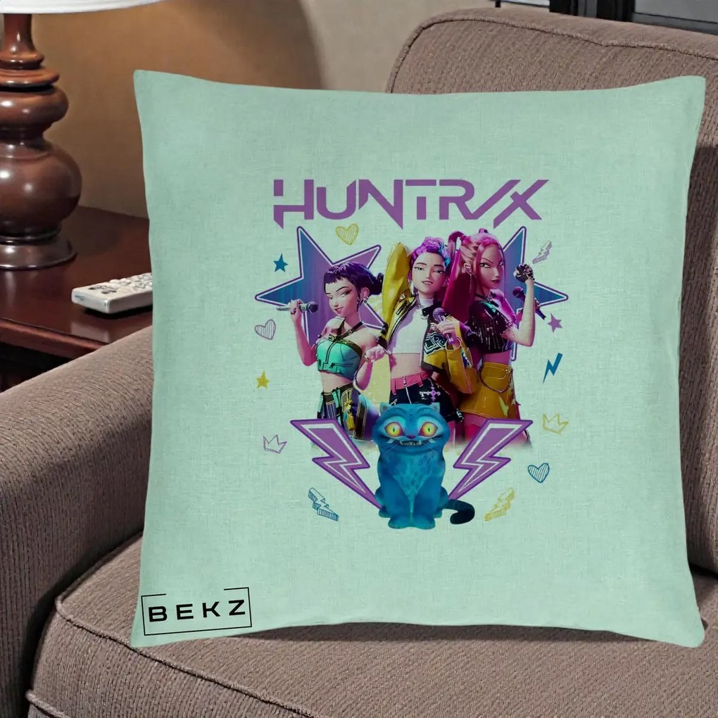 Perna Personalizata K-pop HUNTRX Trio 3D cu Pisica Fulgere, 40x40 cm, Verde Menta, Husa Detasabila, Perna Inclusa, BEKZ®