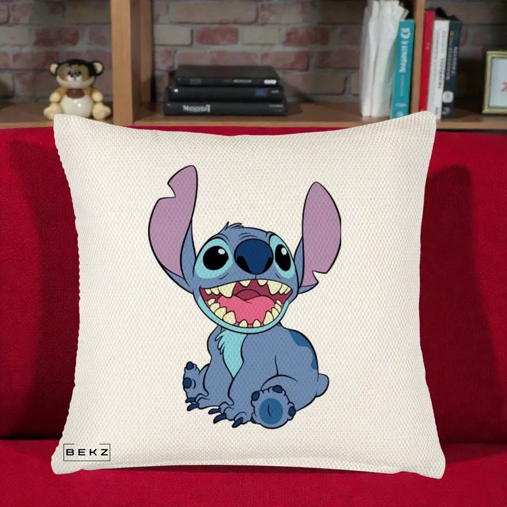 Perna Personalizata Stitch Zambitor, 40x40 cm, Crem Reliefat, Husa Detasabila, Perna Inclusa, BEKZ®