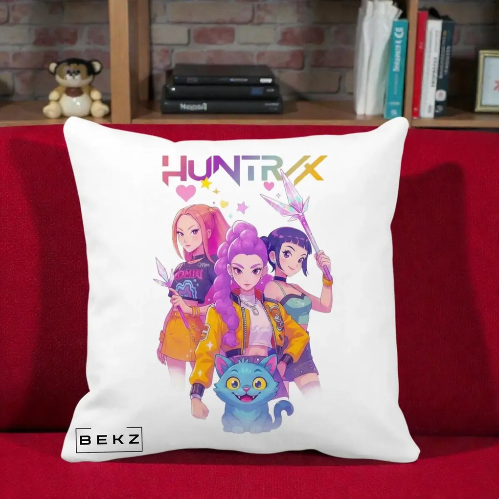 Perna Personalizata K-pop HUNTRX Trio Foto cu Pisica, 40x40 cm, Alba Mata, Husa Detasabila, Perna Inclusa, BEKZ®