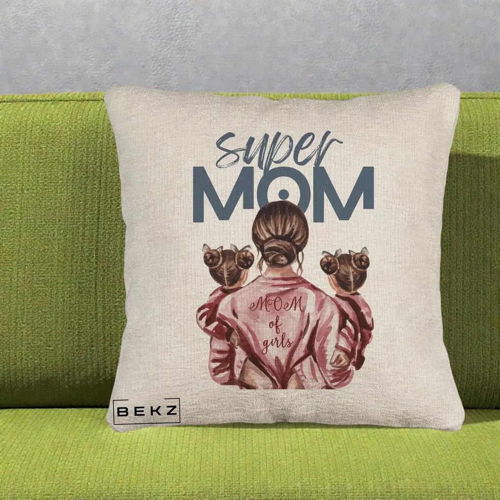 Cadou pentru Mama - Perna Personalizata Super Mom of Girls Mama cu Gemene, 40x40 cm, Bej Canapea, Husa Detasabila, Perna Inclusa, BEKZ®