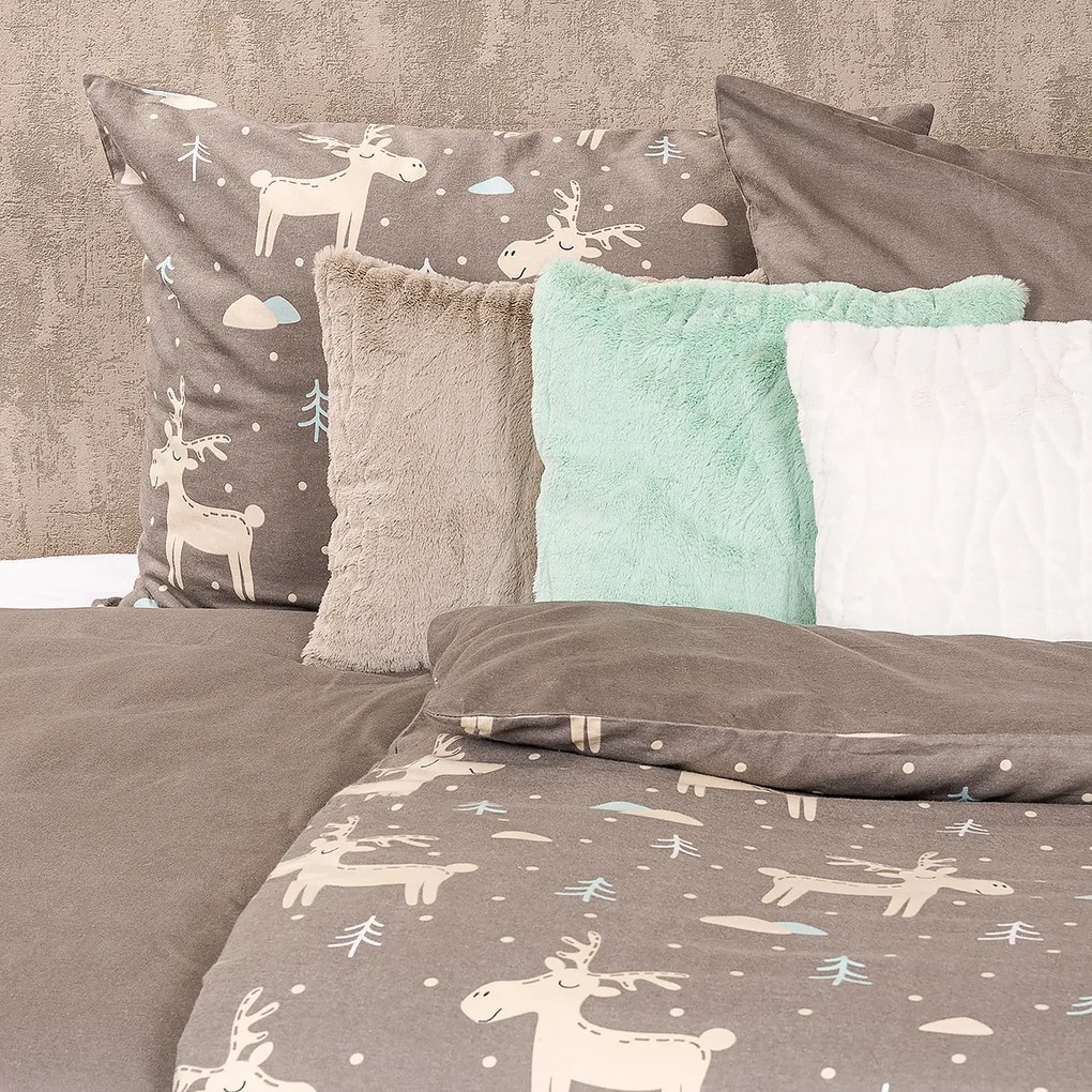 Lenjerie de pat din flanelă 4Home Happy reindeer, 140 x 220 cm, 70 x 90 cm