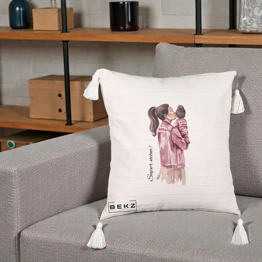 Cadou pentru Mama - Perna Personalizata Super Mom Jachete Roz, 40x40 cm, Bej cu Franjuri, Husa Detasabila, Perna Inclusa, BEKZ®