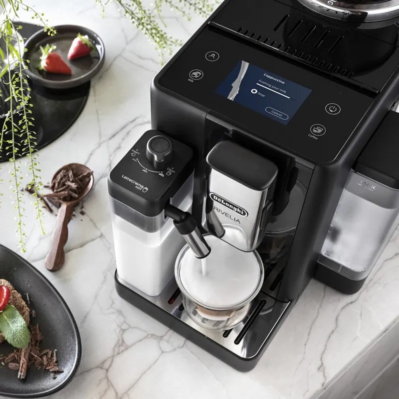 Mașină de espresso DeLonghi Rivelia Onyx Black EXAM440.55.B, 1450 W, 19 bari, 1,4 L, 16 băuturi, Aroma, LatteCrema Hot, Twin Shot, Bean Adapt, ecran tactil TFT, negru mat