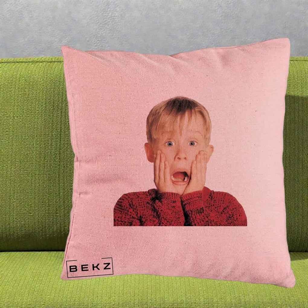 Perna Decorativa Kevin Singur Acasa, 40x40 cm, Roz, Husa Detasabila, Perna Inclusa, BEKZ®