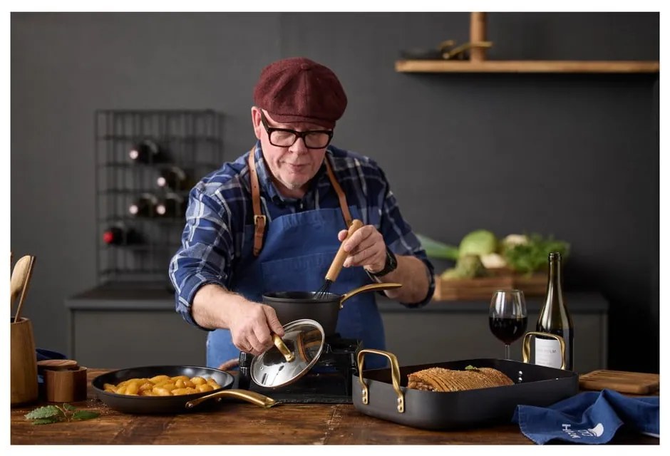 Tigaie cu suprafață antiaderentă din aluminiu ø 28 cm – Holm