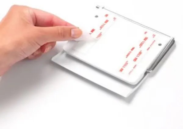 Suport hartie igienica Brabantia ReNew 107893, Rezistent la coroziune, Alb