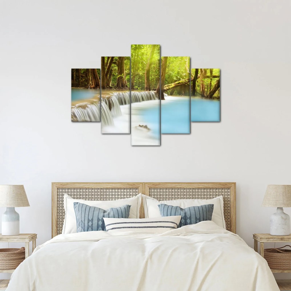 Tablou cu cascada Huai Mae Kamin în pădure (150x105 cm)