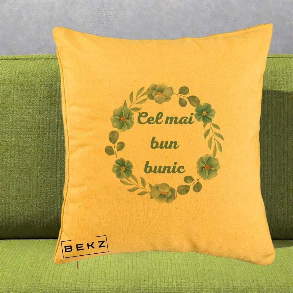 Cadou pentru Bunic - Perna Personalizata Cel Mai Bun Bunic Coronita Flori Albastre Teal, 40x40 cm, Galben, Husa Detasabila, Perna Inclusa, BEKZ®