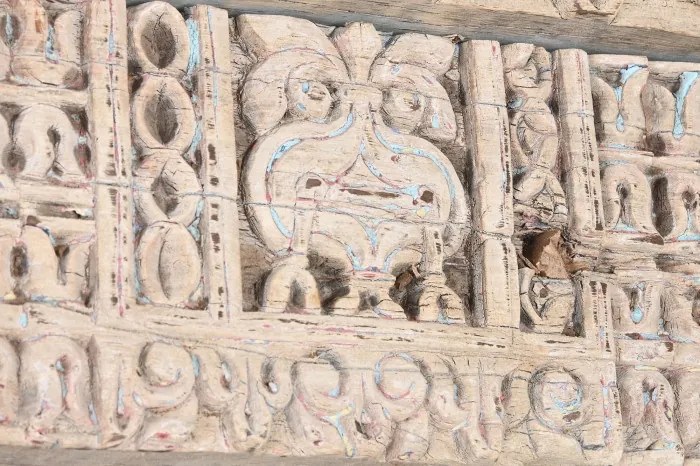 Bibliotecă din lemn de tec sculptat manual cu 3 rafturi, „Parthenon”