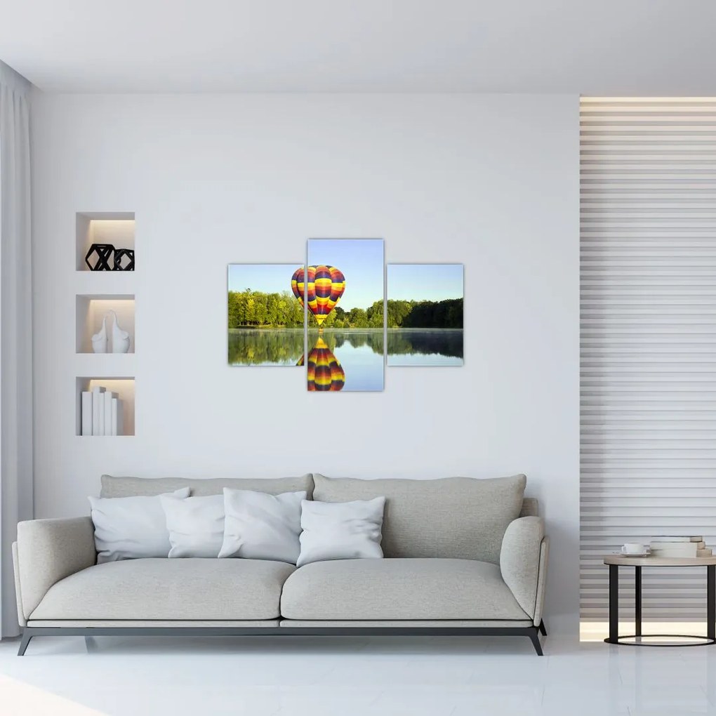 Tablou cu balon cu aer cald pe un lac (90x60 cm)