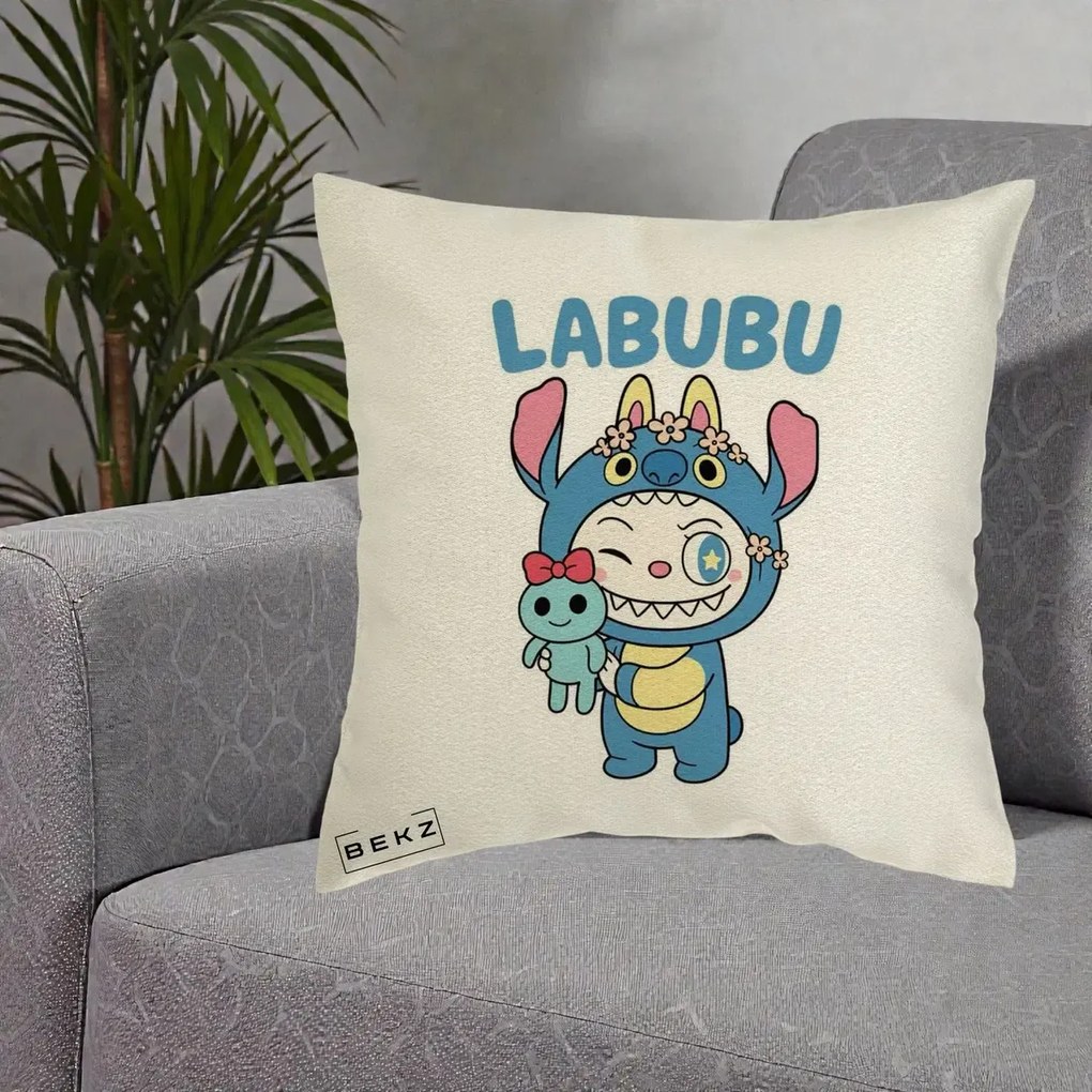 Perna Personalizata Labubu x Stitch cu Flori, 40x40 cm, Ecru, Husa Detasabila, Perna Inclusa, BEKZ®