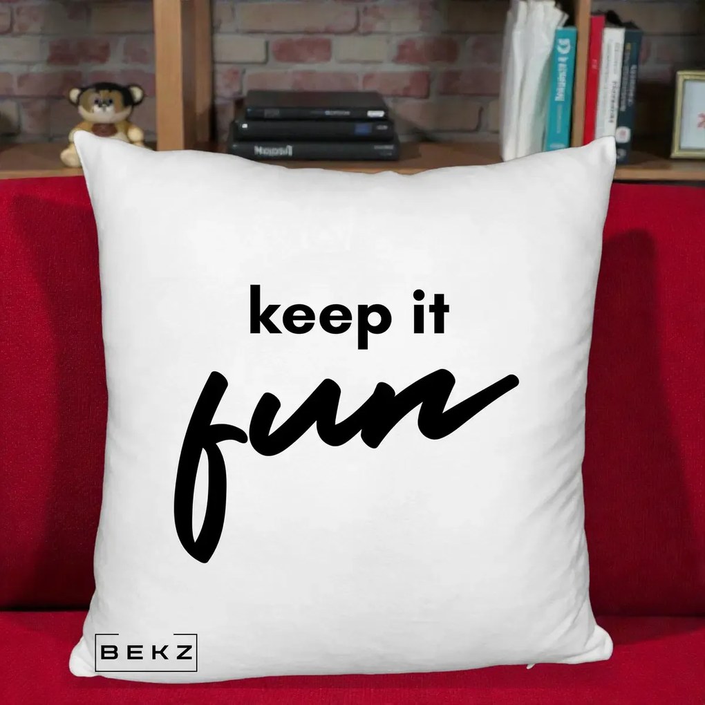 Perna Decorativa Keep It Fun, 40x40 cm, Alb Pufos, Husa Detasabila, Perna Inclusa, BEKZ®