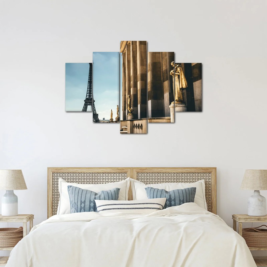 Tabou din piața Trocader, Paris (150x105 cm)