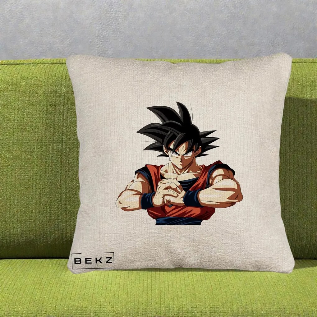 Perna Personalizata Dragon Ball Goku Portret Serios, 40x40 cm, Bej Canapea, Husa Detasabila, Perna Inclusa, BEKZ®