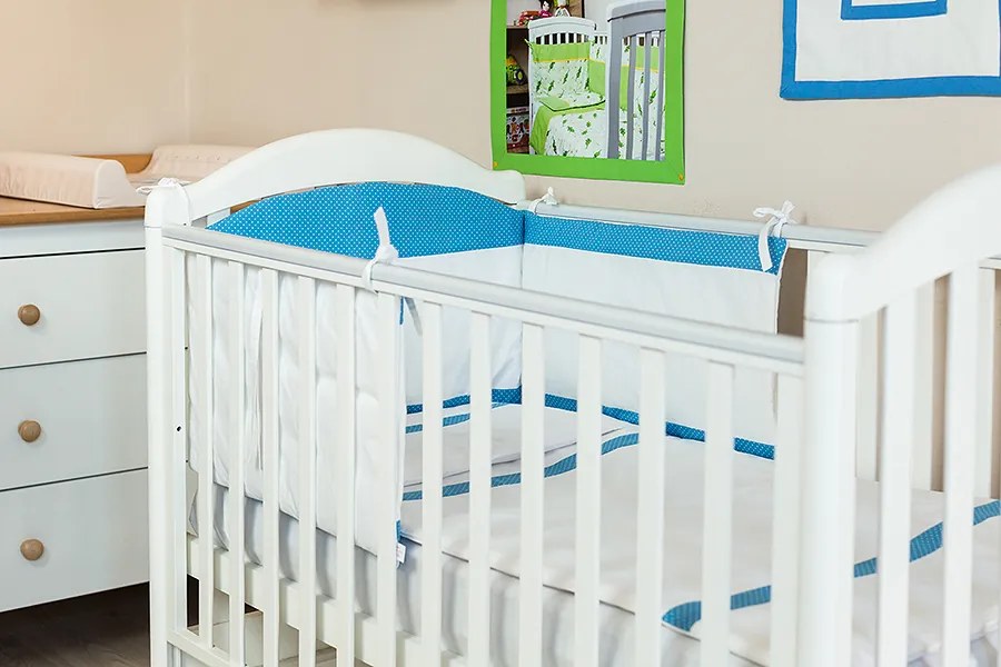 Lenjerie patut bebe cu 3 piese Bulinute 120 x 60 cm