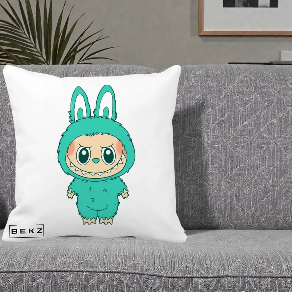 Perna Personalizata Labubu Turcoaz, 40x40 cm, Alba Mata, Husa Detasabila, Perna Inclusa, BEKZ®