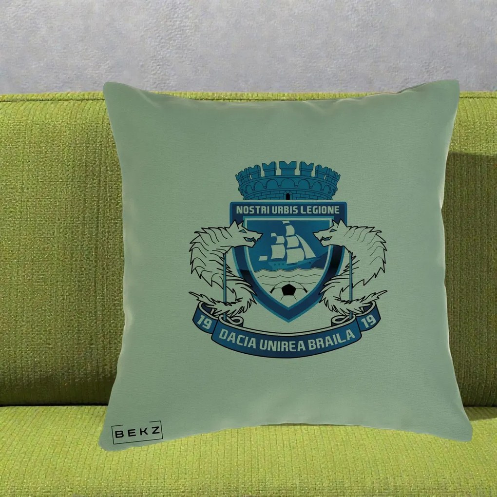 Perna Personalizata Dacia Unirea Braila 1919 Fotbal, 40x40 cm, Verde, Husa Detasabila, Perna Inclusa, BEKZ®