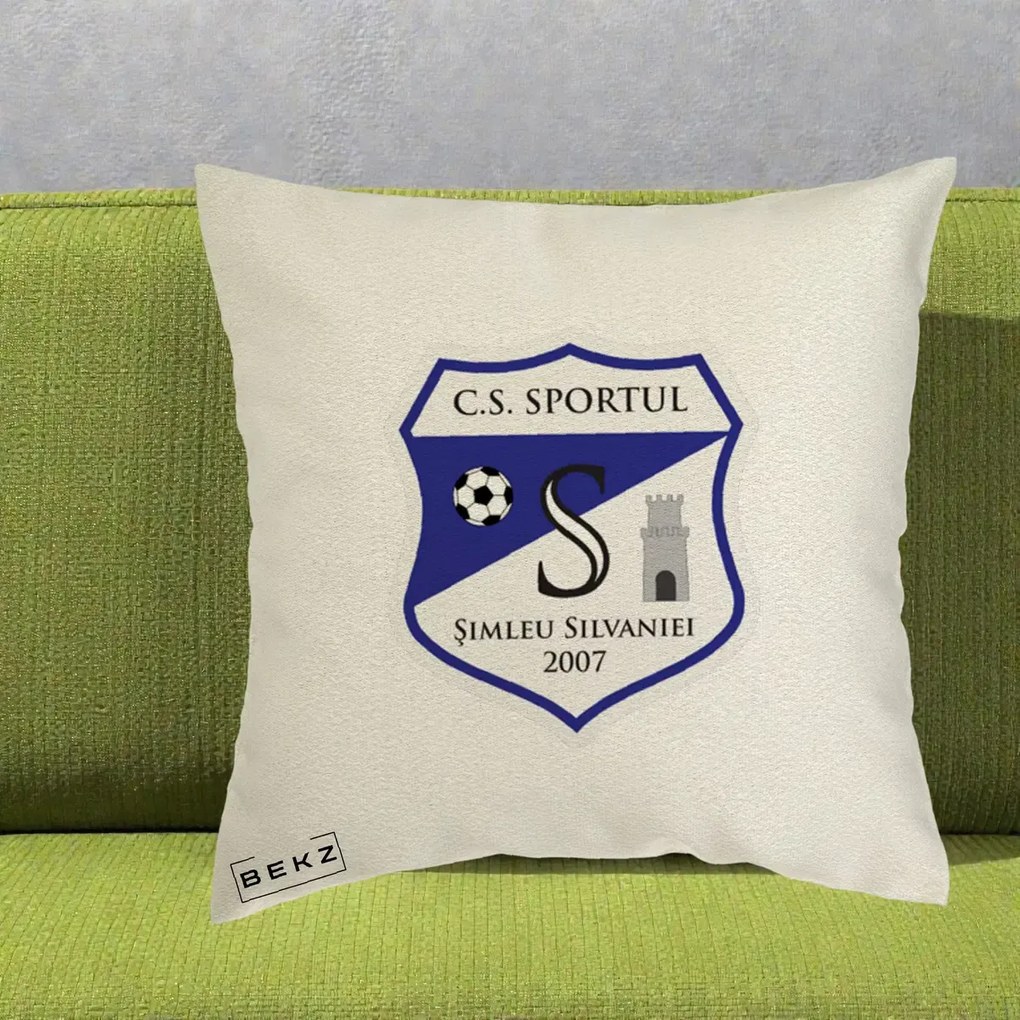 Perna Personalizata CS Sportul Simleu Silvaniei 2007, 40x40 cm, Ecru, Husa Detasabila, Perna Inclusa, BEKZ®