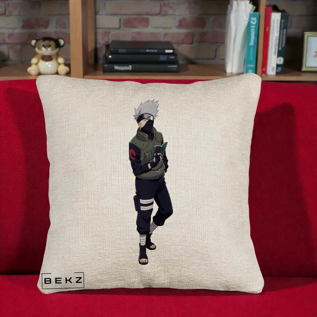 Perna Personalizata Naruto Kakashi Hatake Portret Complet, 40x40 cm, Bej Canapea, Husa Detasabila, Perna Inclusa, BEKZ®