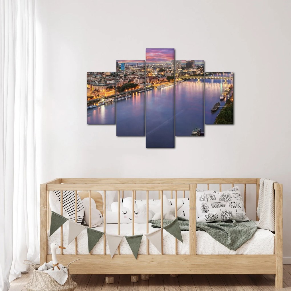 Tablou cu orașul Bratislava cu râu (150x105 cm)