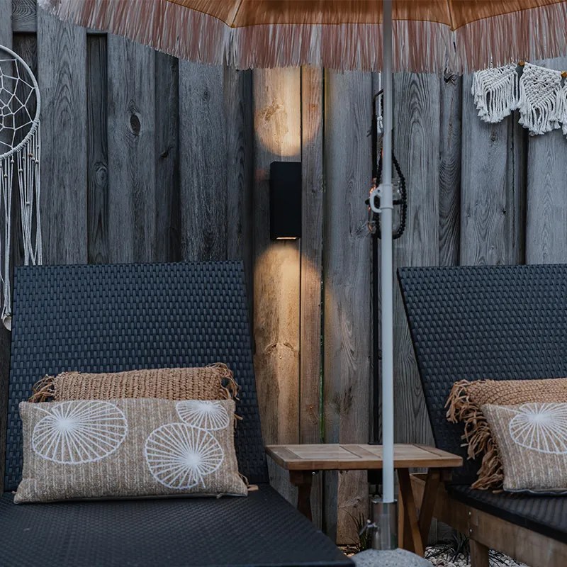 Aplică modernă neagră cu 2 lumini GU10 AR70 IP54 - Baleno