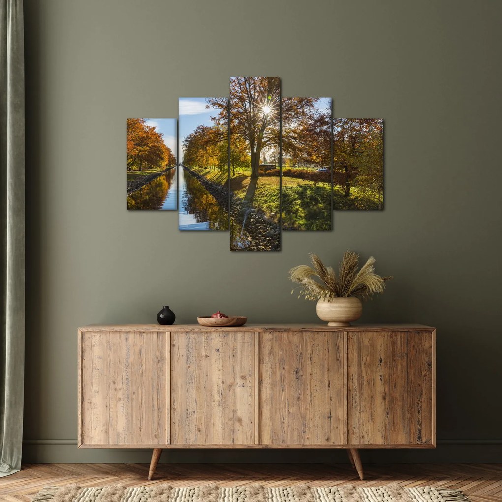 Tablou cu canal de apă (150x105 cm)