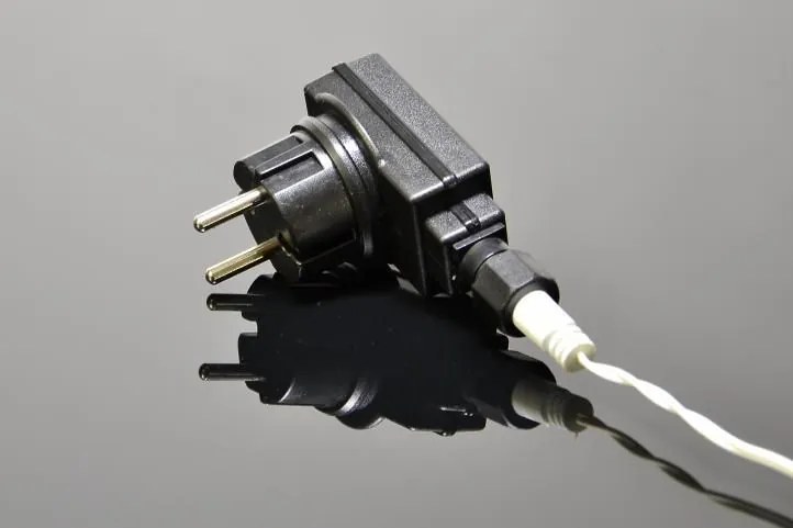 Garth Lanț LED de Crăciun - 18 m, 200 diode, alb cald