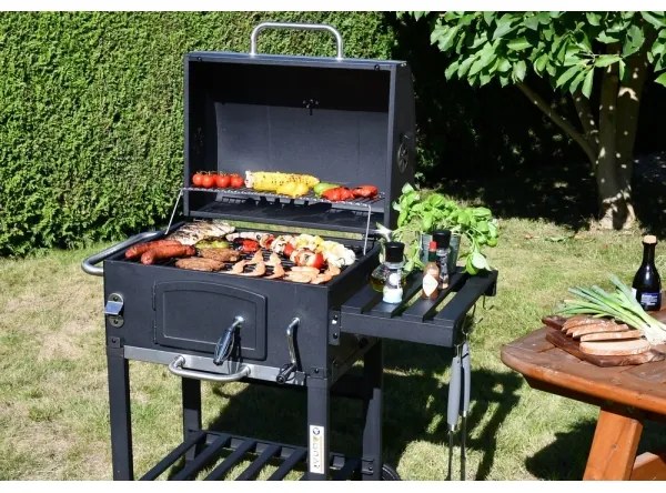 Grătar negru cu cărbuni