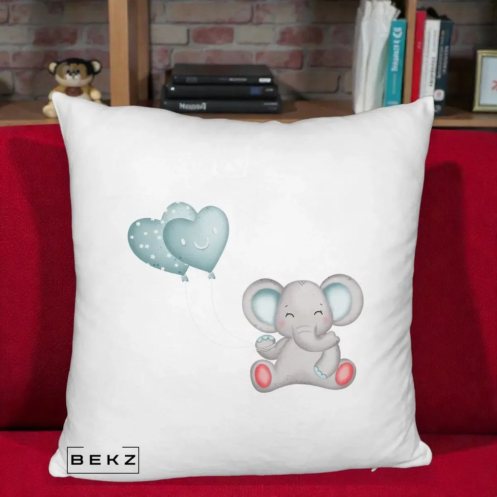 Perna Decorativa Fluffy, Model Elefant si baloane in forma de inimioare, 40x40 cm, Alb Pufos, Husa Detasabila, Perna Inclusa, BEKZ®