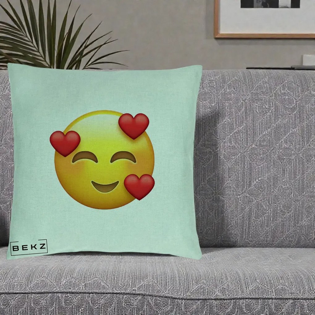 Perna Decorativa Emoji cu 3 Inimi, 40x40 cm, Verde Menta, Husa Detasabila, Perna Inclusa, BEKZ®